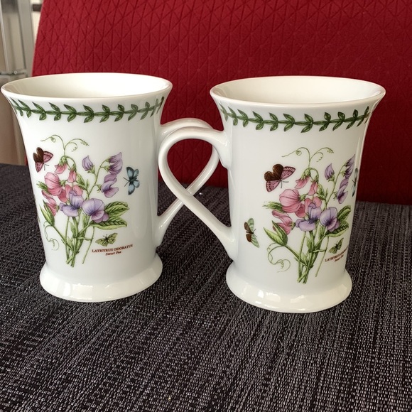 Two mugs - Picture 2 of 3